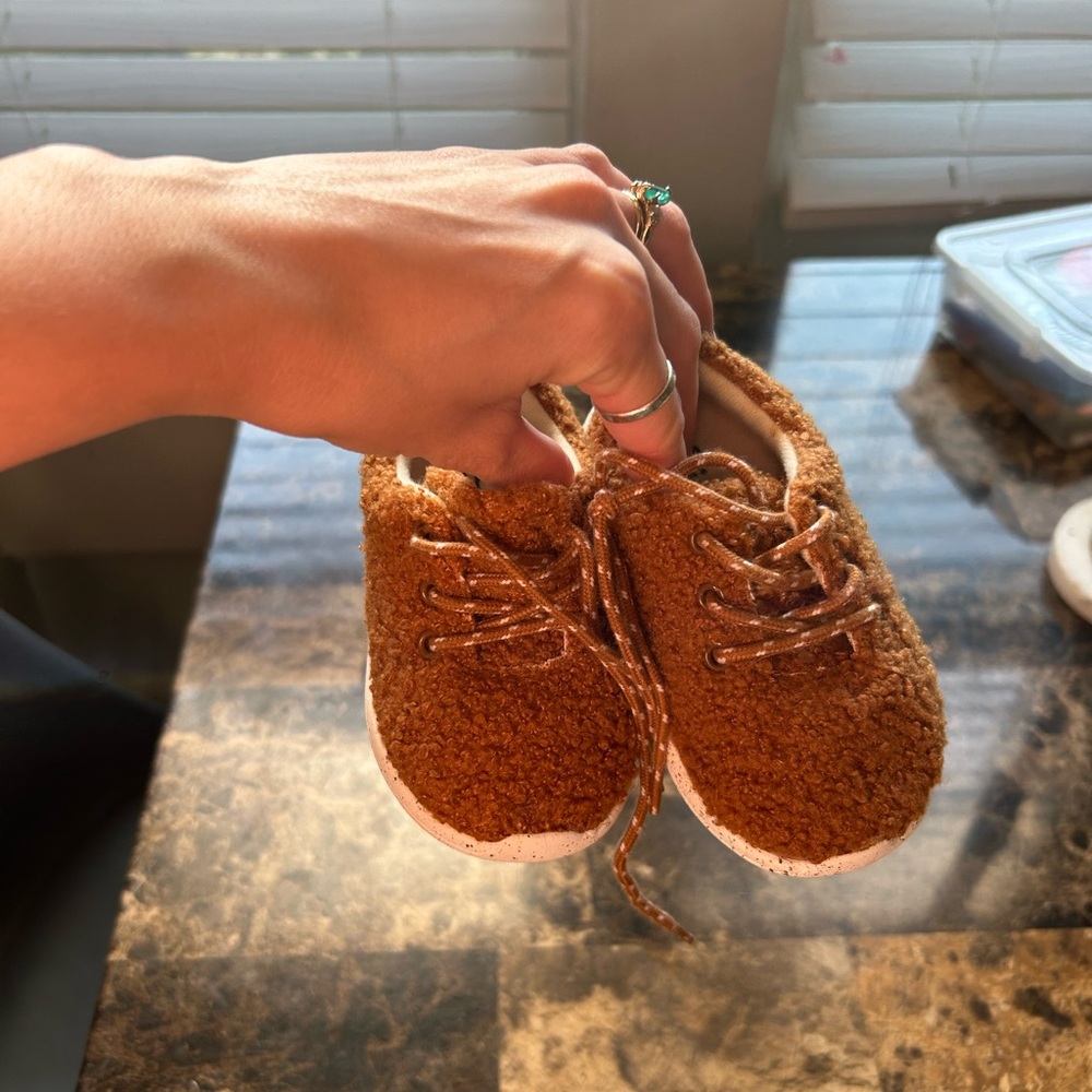Toddler shoes